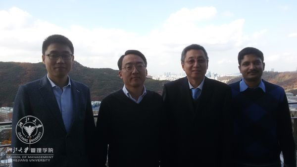 刘南访问韩国照片_副本.jpg